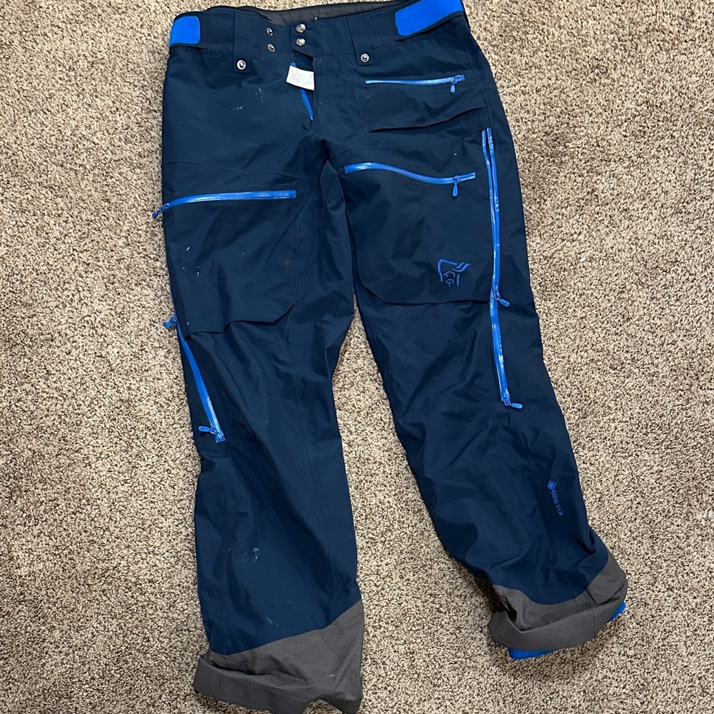 Norrona Lofoten Goretex insulated ski pant